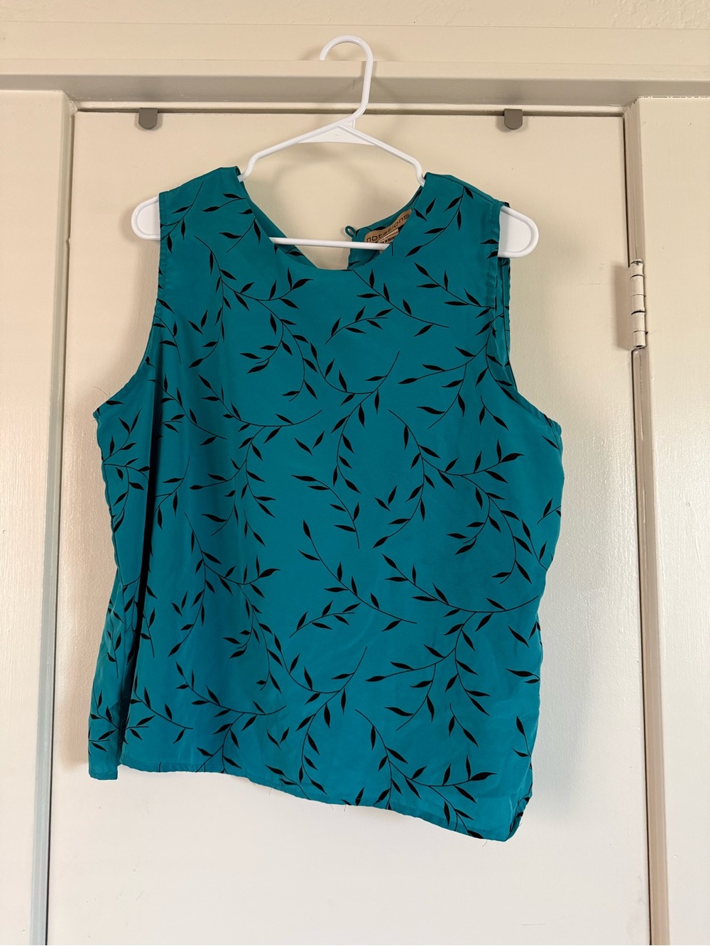 Notations Teal Sleeveless Leaf-Print Camisole